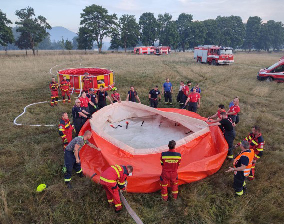 Rozkladanie nádrže na vodu pre hasičov - 3MON